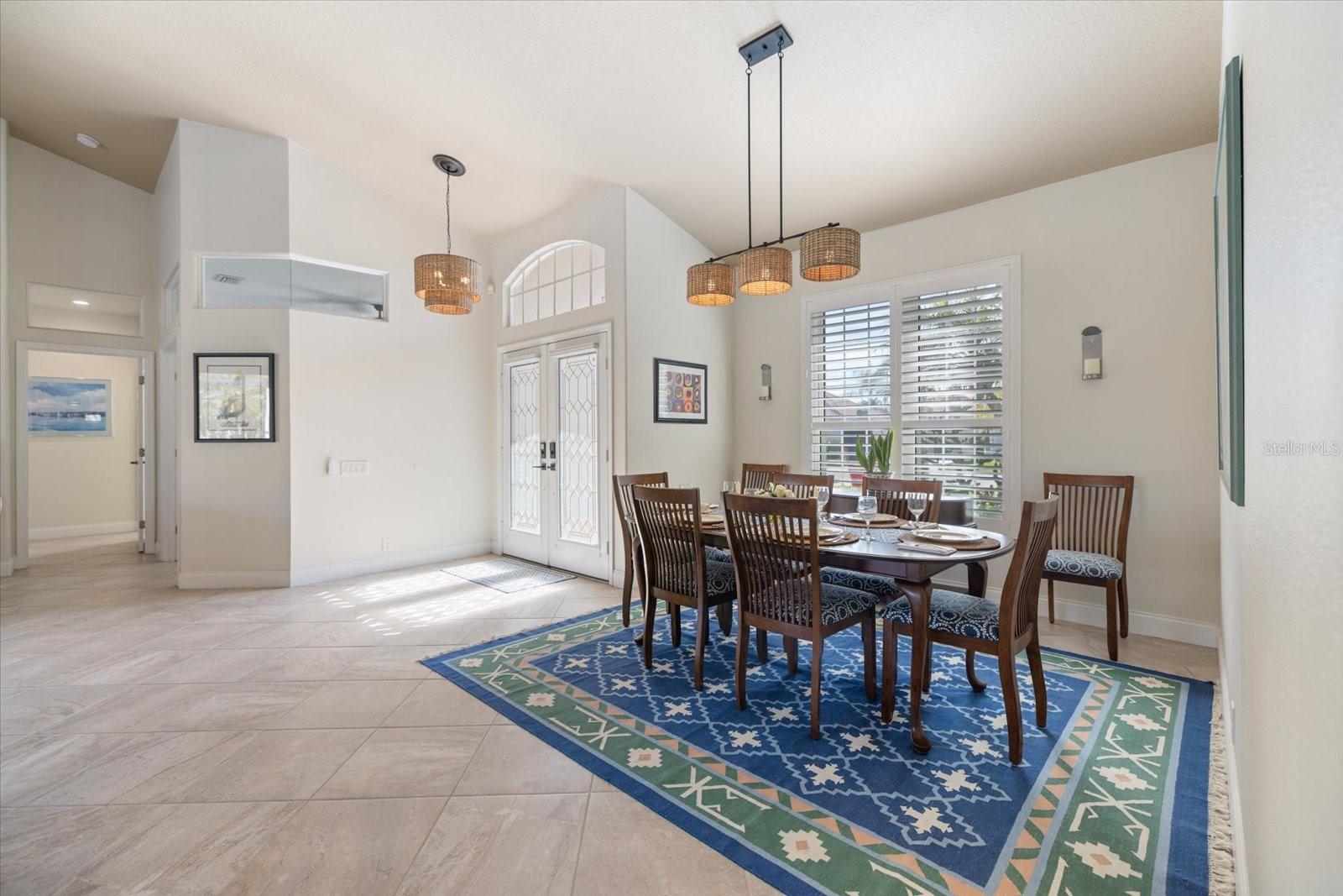 PELICAN POINTE GOLF A& CNTRY C - Residential