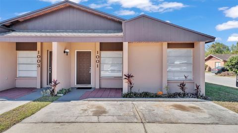 A home in LAKELAND