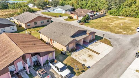 A home in LAKELAND