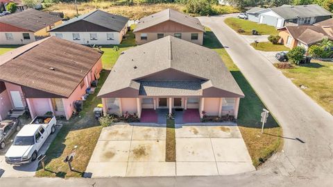 A home in LAKELAND