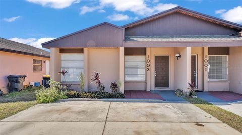 A home in LAKELAND