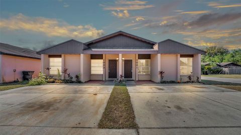 A home in LAKELAND