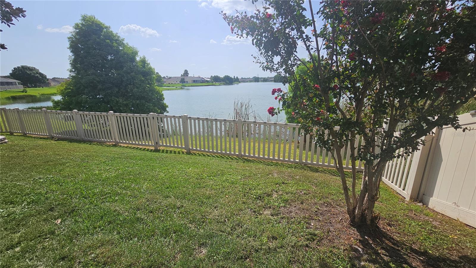 2528 LADOGA DRIVE