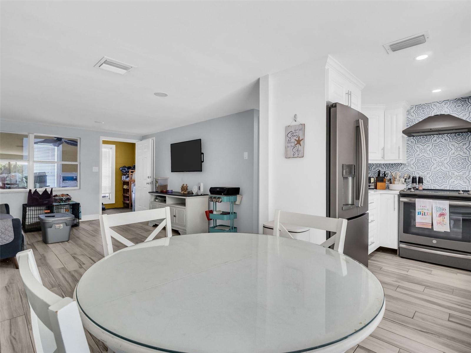 TRENTWOOD MNR - Residential