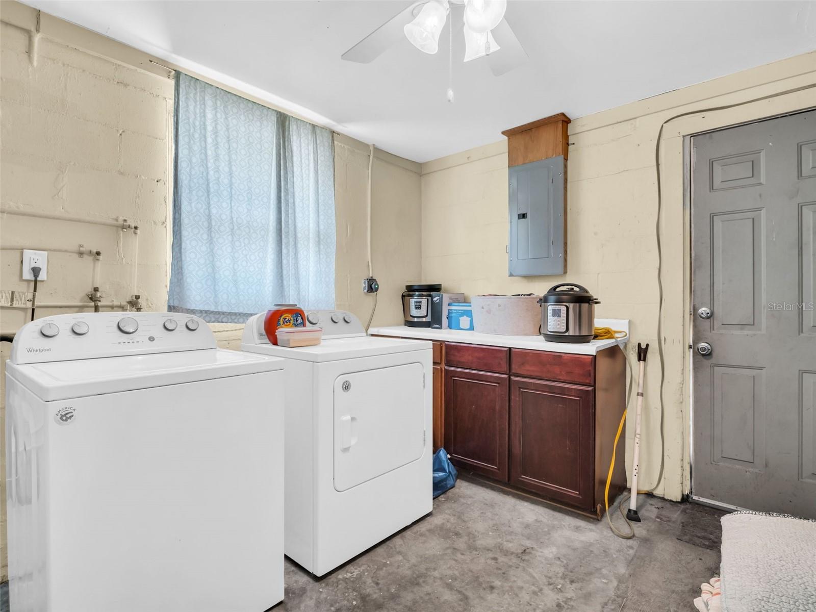 TRENTWOOD MNR - Residential