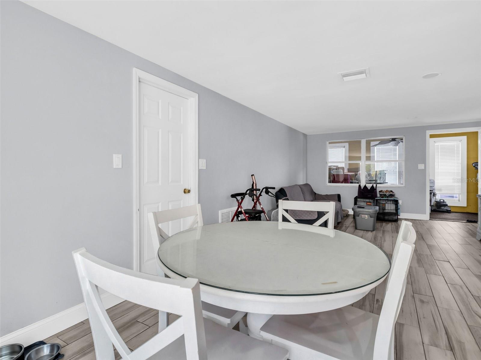 TRENTWOOD MNR - Residential