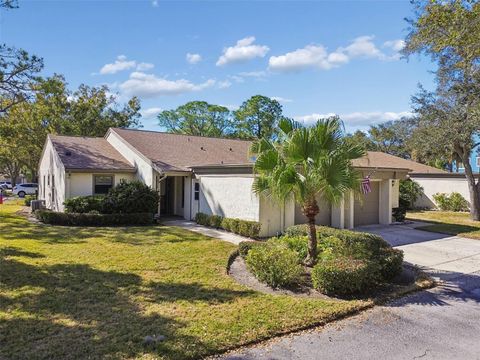 2501 OAK CIRCLE 2501 TARPON SPRINGS FL 34689