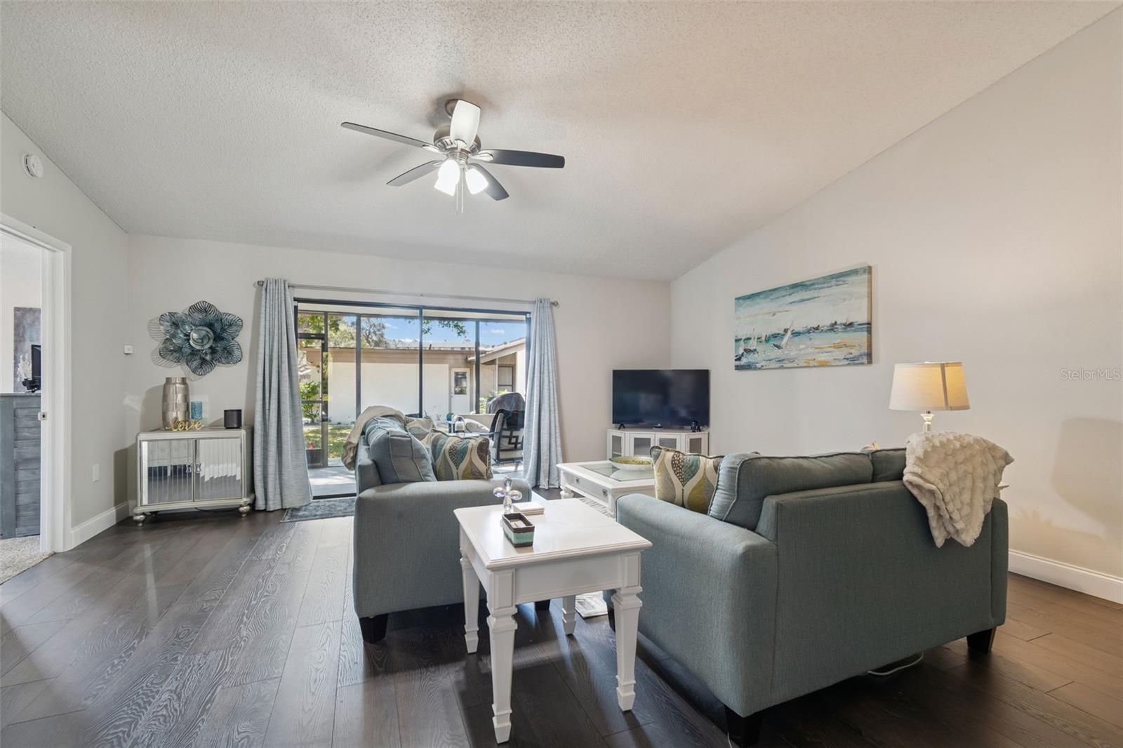 GREEN DOLPHIN PARK VILLAS CONDO - Residential