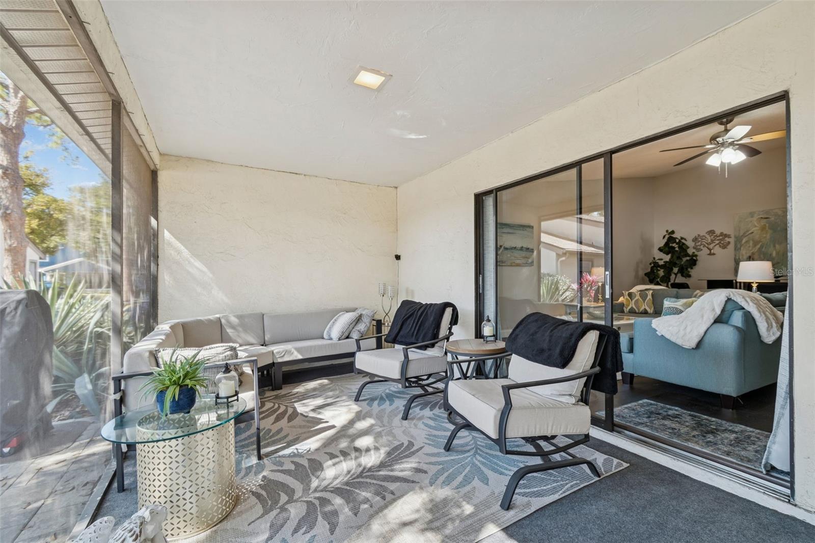 GREEN DOLPHIN PARK VILLAS CONDO - Residential