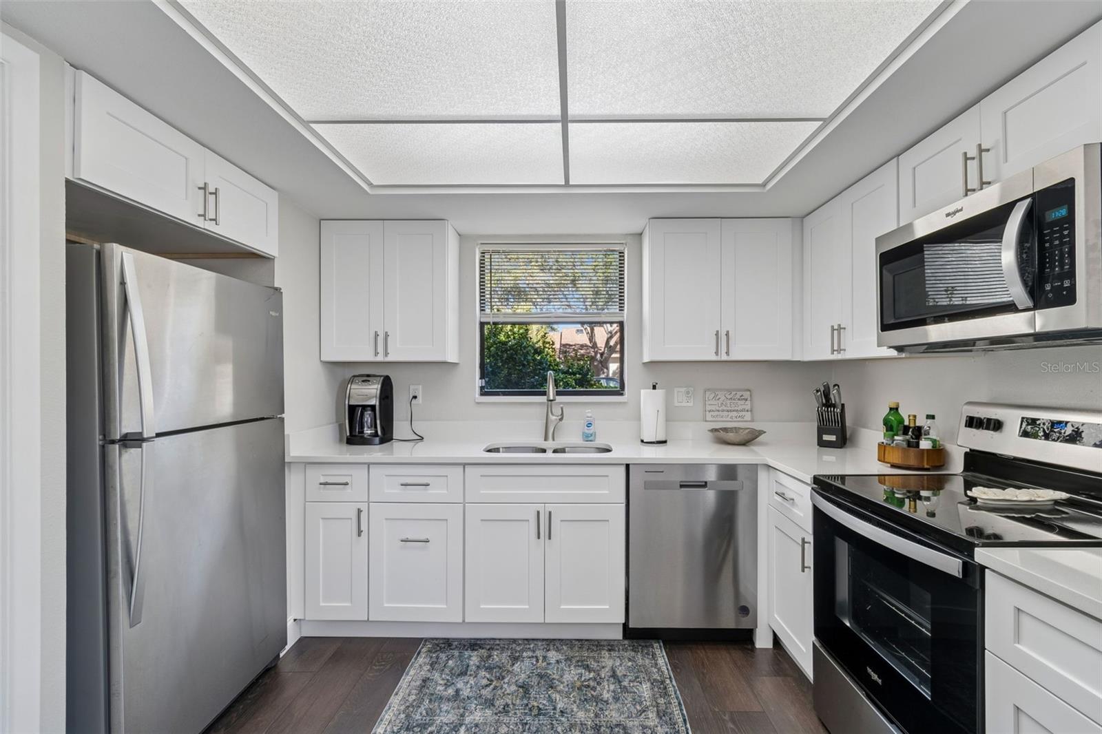 GREEN DOLPHIN PARK VILLAS CONDO - Residential