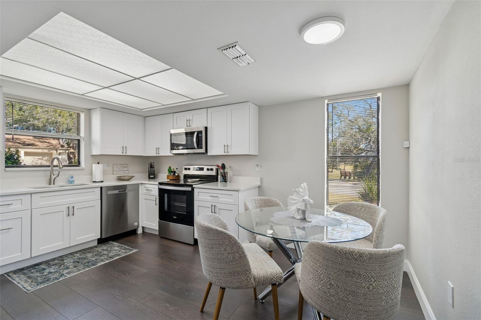 GREEN DOLPHIN PARK VILLAS CONDO - Residential