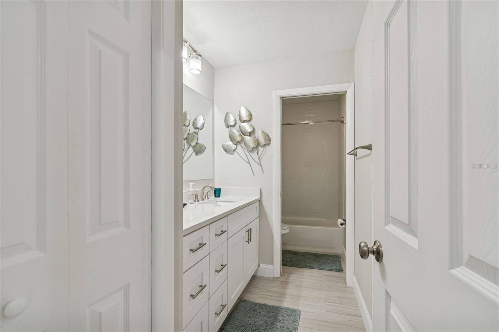 GREEN DOLPHIN PARK VILLAS CONDO - Residential