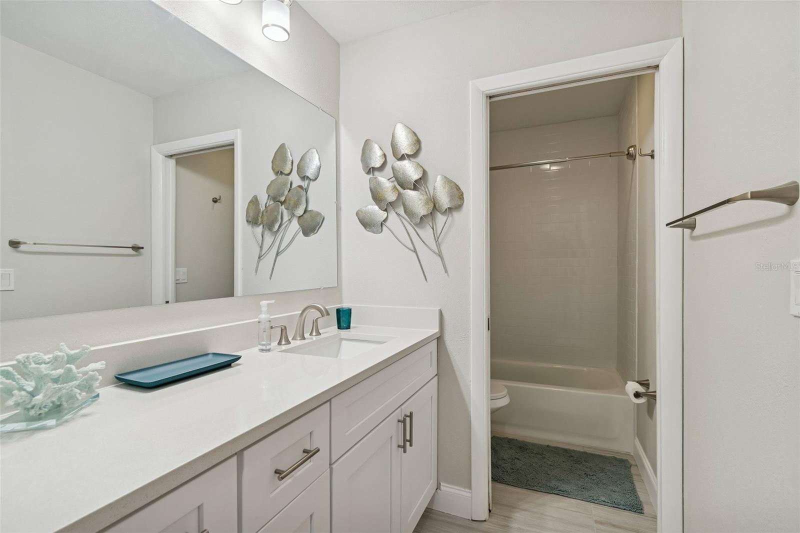 GREEN DOLPHIN PARK VILLAS CONDO - Residential