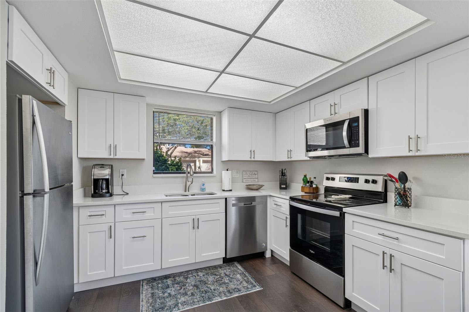 GREEN DOLPHIN PARK VILLAS CONDO - Residential