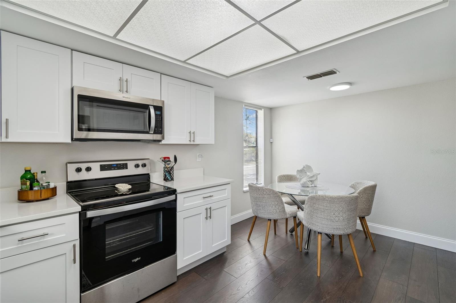 GREEN DOLPHIN PARK VILLAS CONDO - Residential