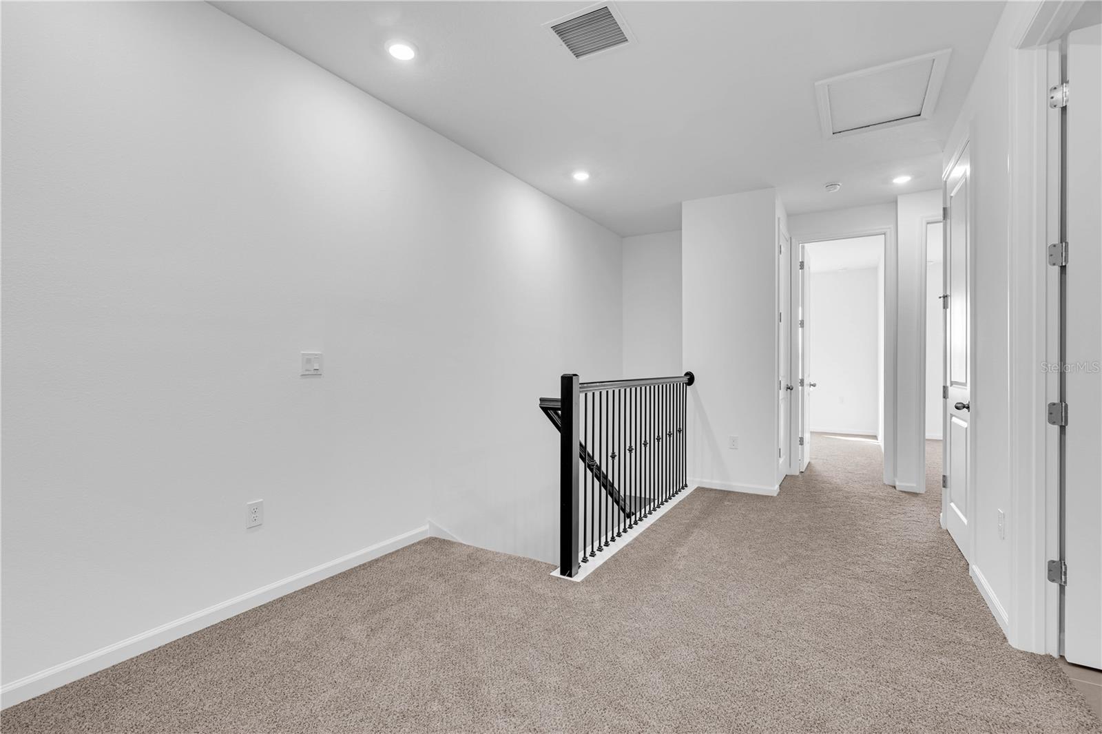 SERENADE AT OVATION - Residential Lease