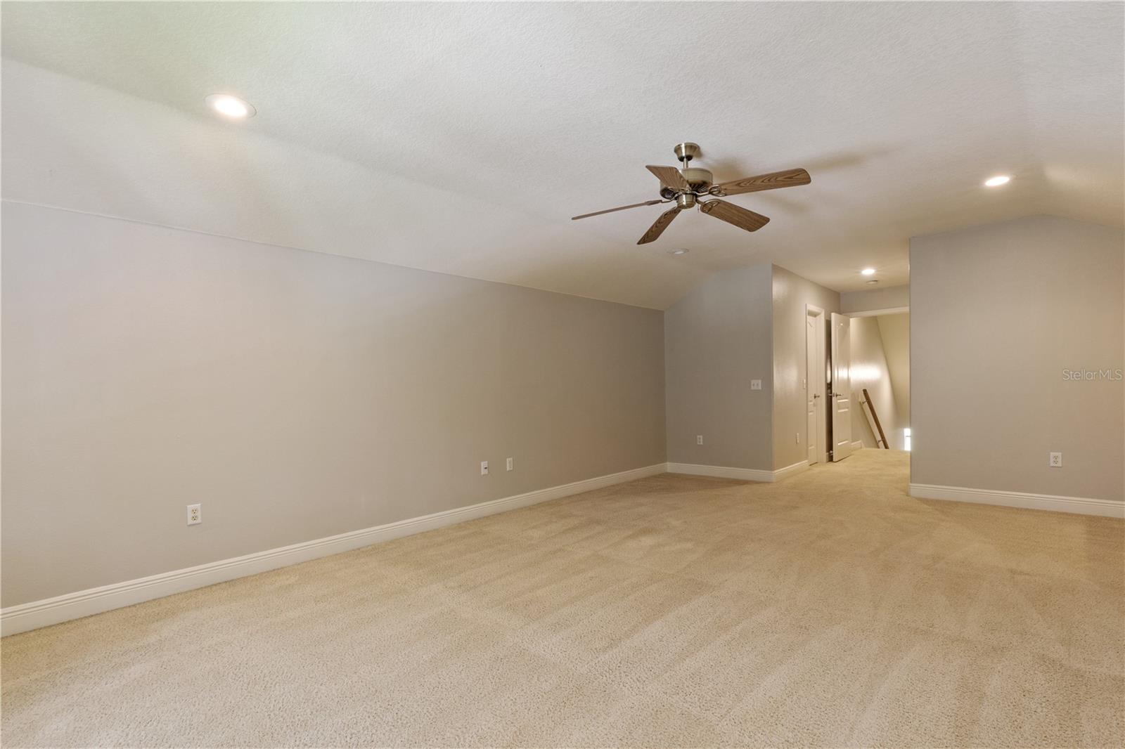 ASHLEY - Residential Lease