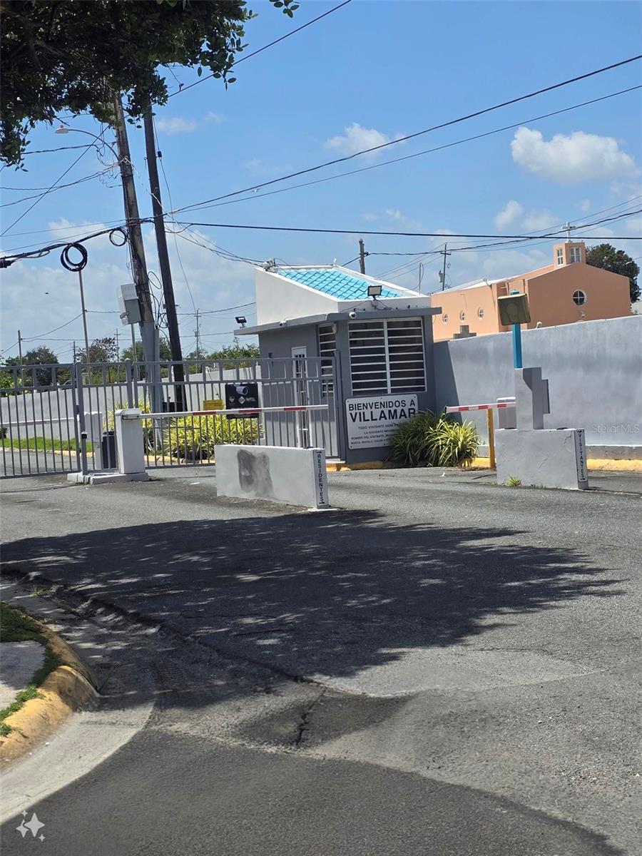 URB. VILLAMAR - Residential