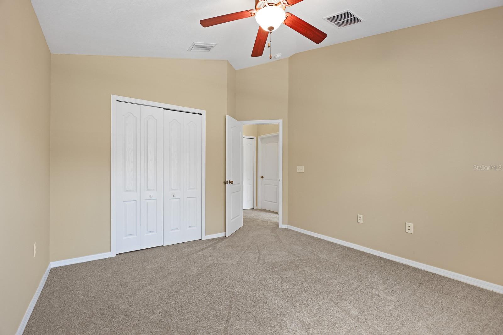 FISHHAWK RANCH PH 2 TR 1 - Residential Lease