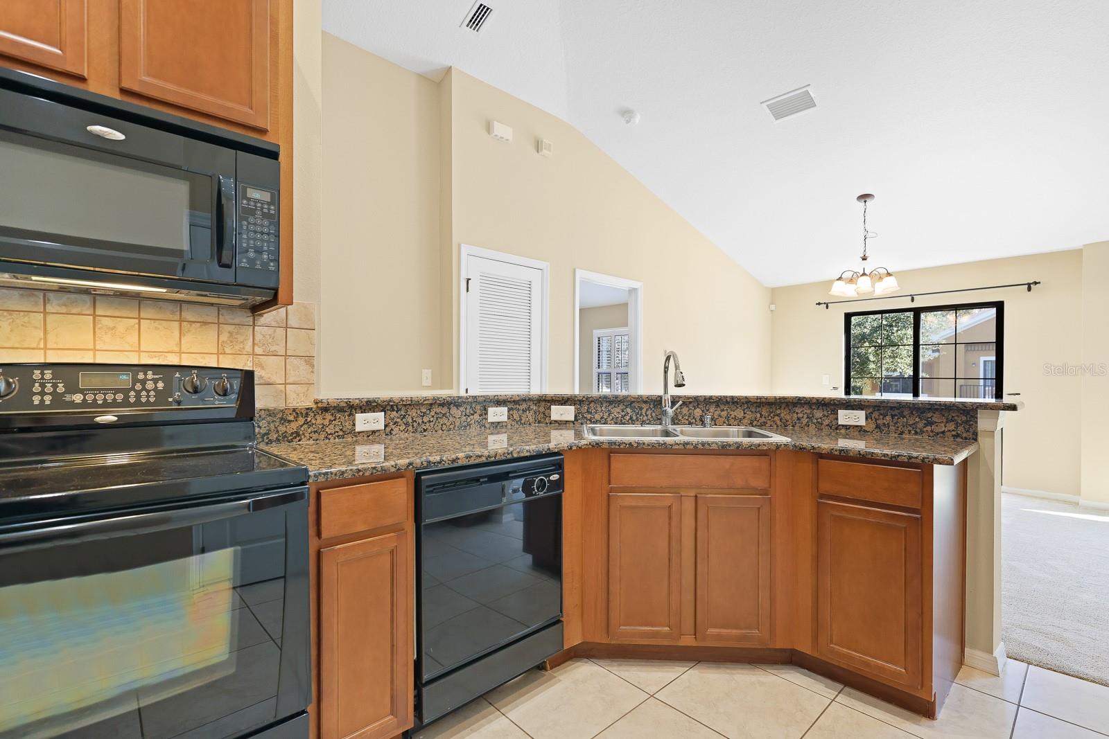 FISHHAWK RANCH PH 2 TR 1 - Residential Lease