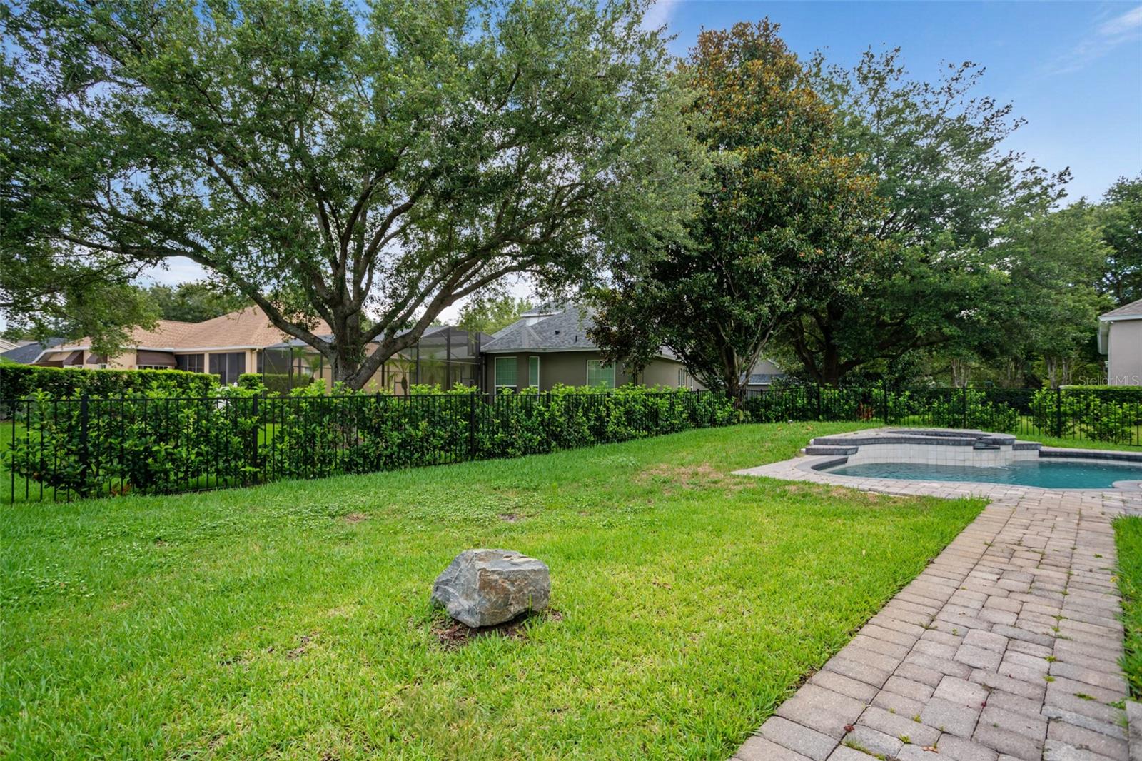 KEENES POINTE UT 04 SEC 31 48 82 - Residential