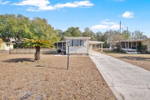 Photo of 6 Florence Boulevard, Debary, FL 32713 (MLS # O6376554)