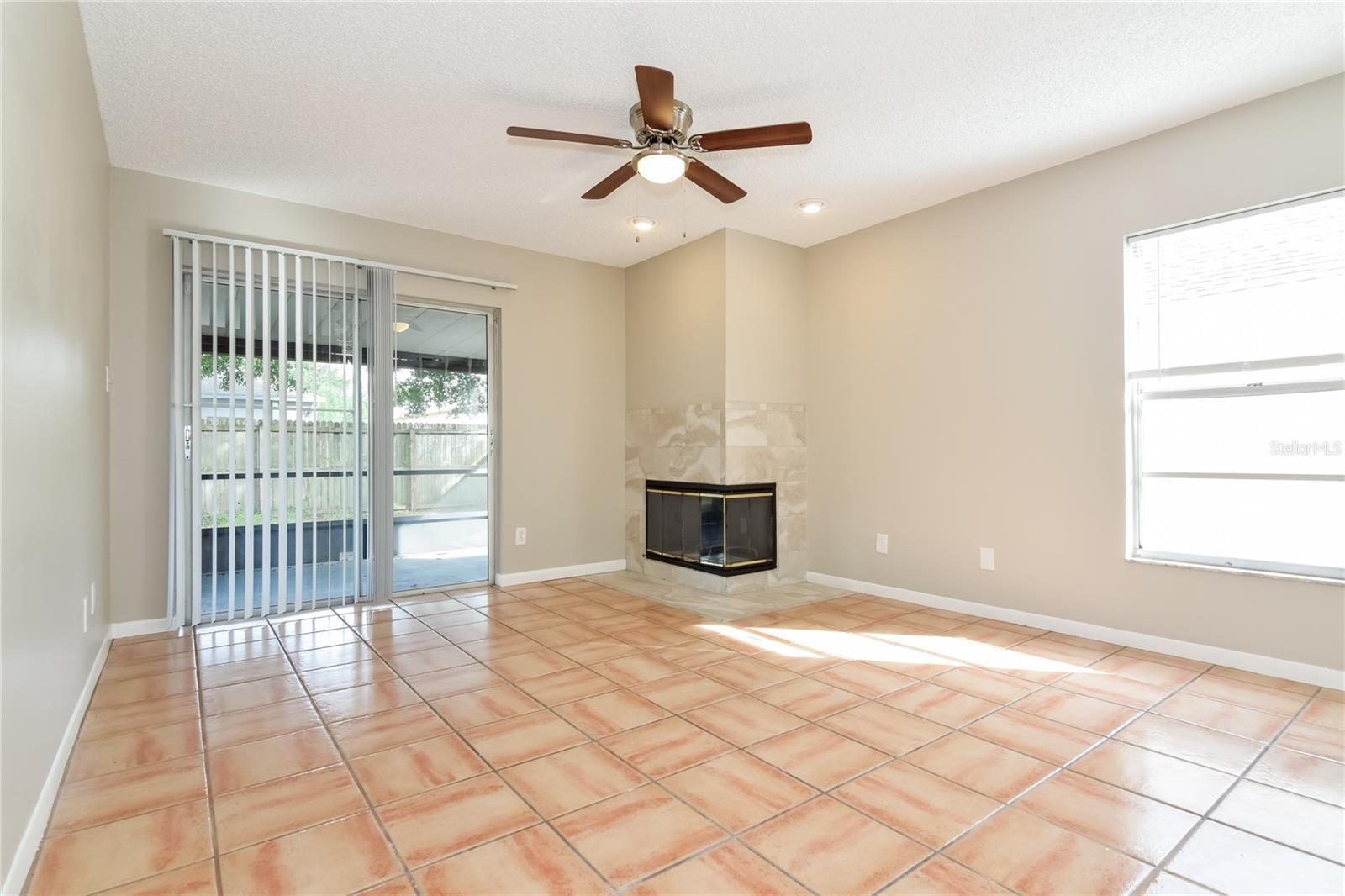 MEADOWBROOKE AT SUMMERFIELD UN - Residential Lease