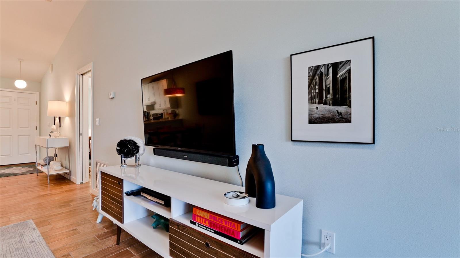 FORTY THREE WEST PALMS - Residential