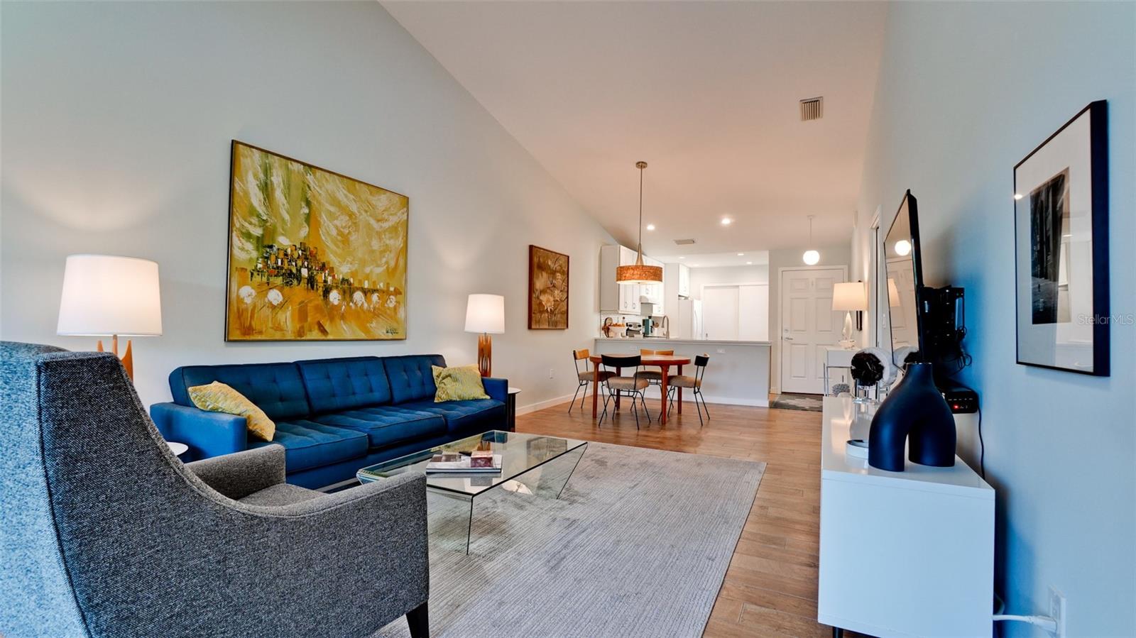 FORTY THREE WEST PALMS - Residential