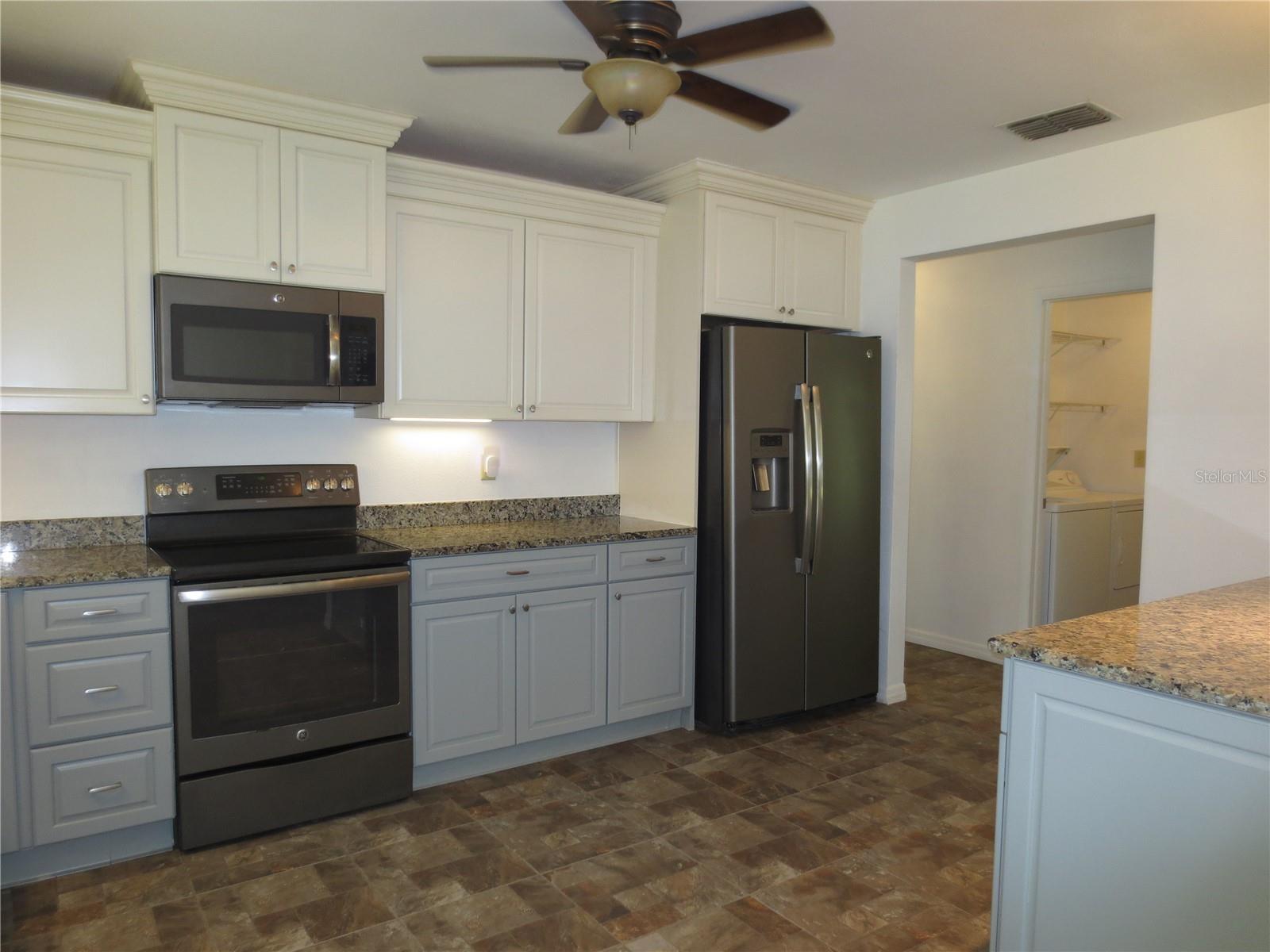 HIGHLAND LAKES - Residential Lease