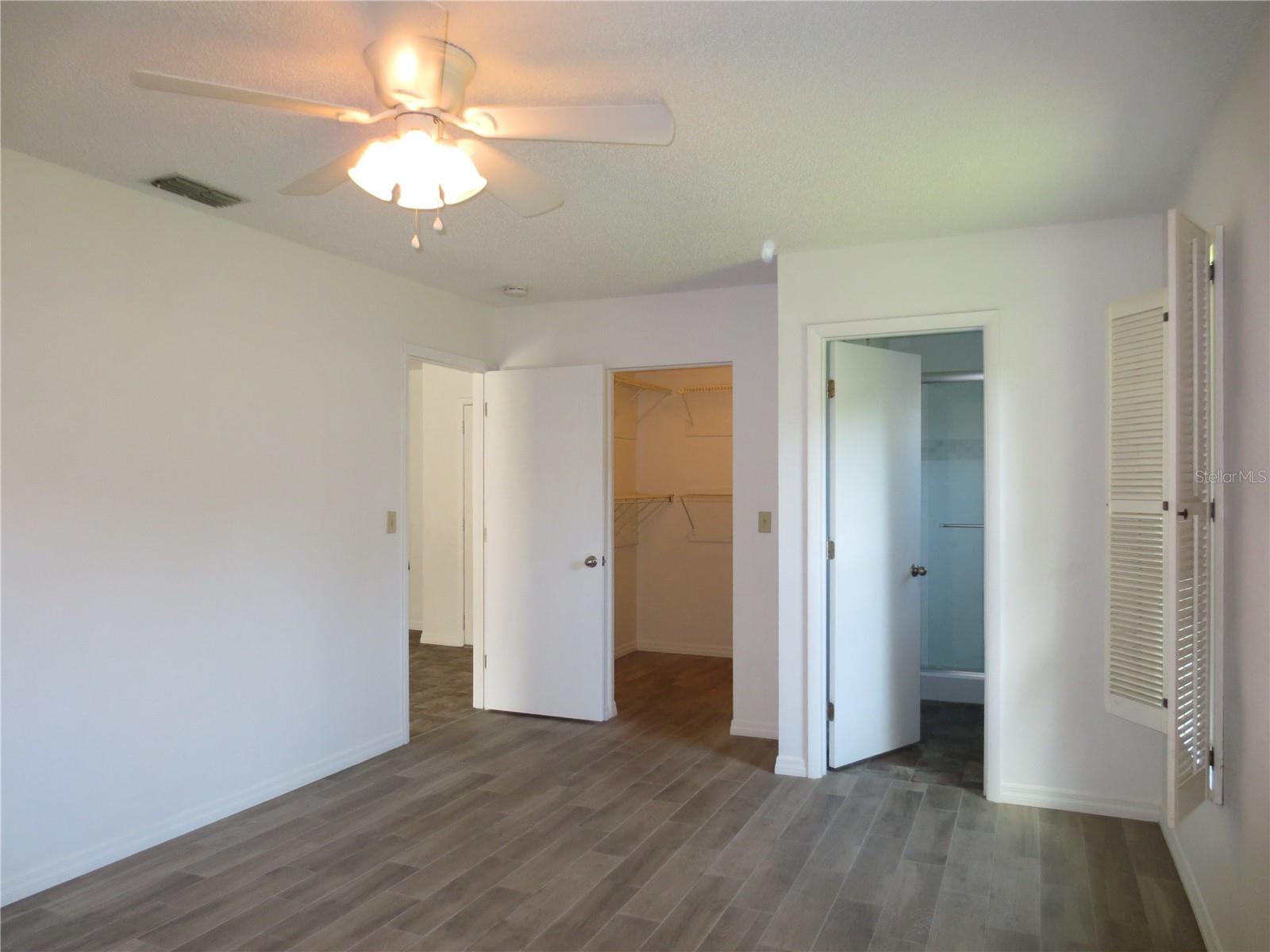 HIGHLAND LAKES - Residential Lease