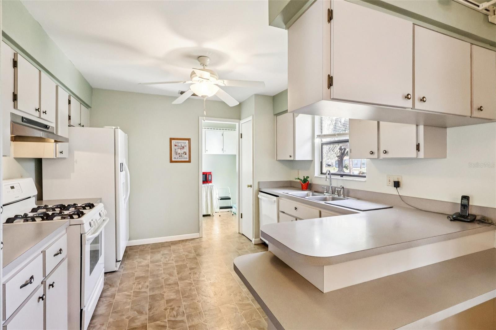 SCOTTISH HIGHLANDS CONDO PH A & AA - Residential