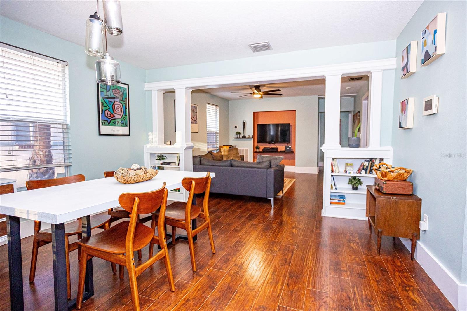 ARLINGTON HEIGHTS - Residential