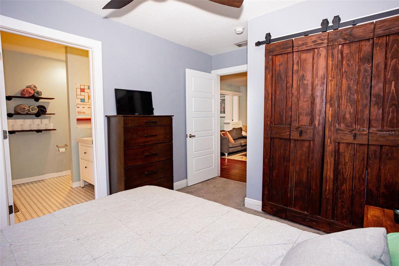 ARLINGTON HEIGHTS - Residential