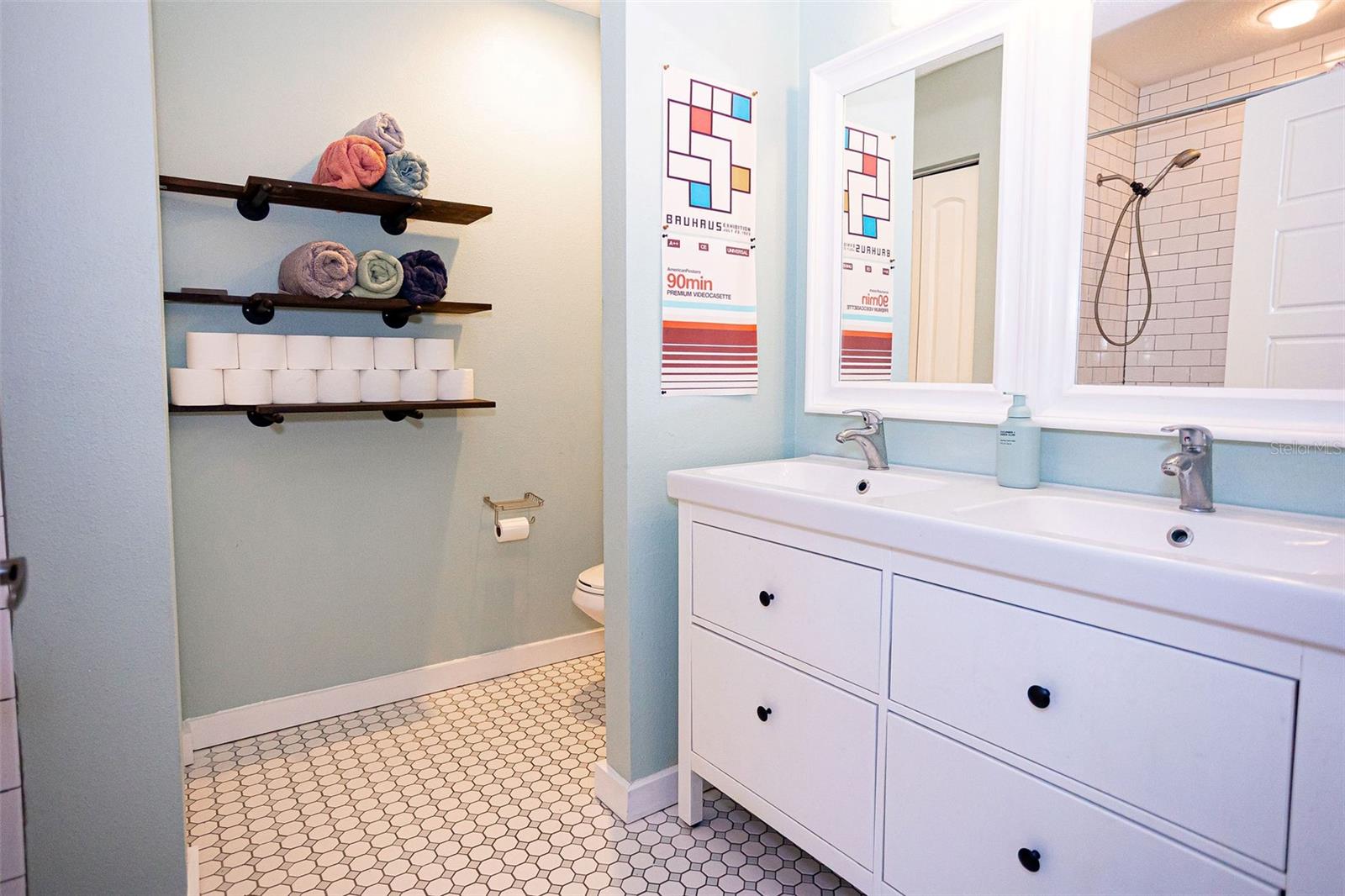 ARLINGTON HEIGHTS - Residential