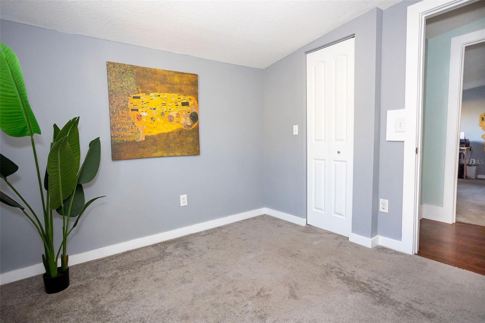 ARLINGTON HEIGHTS - Residential