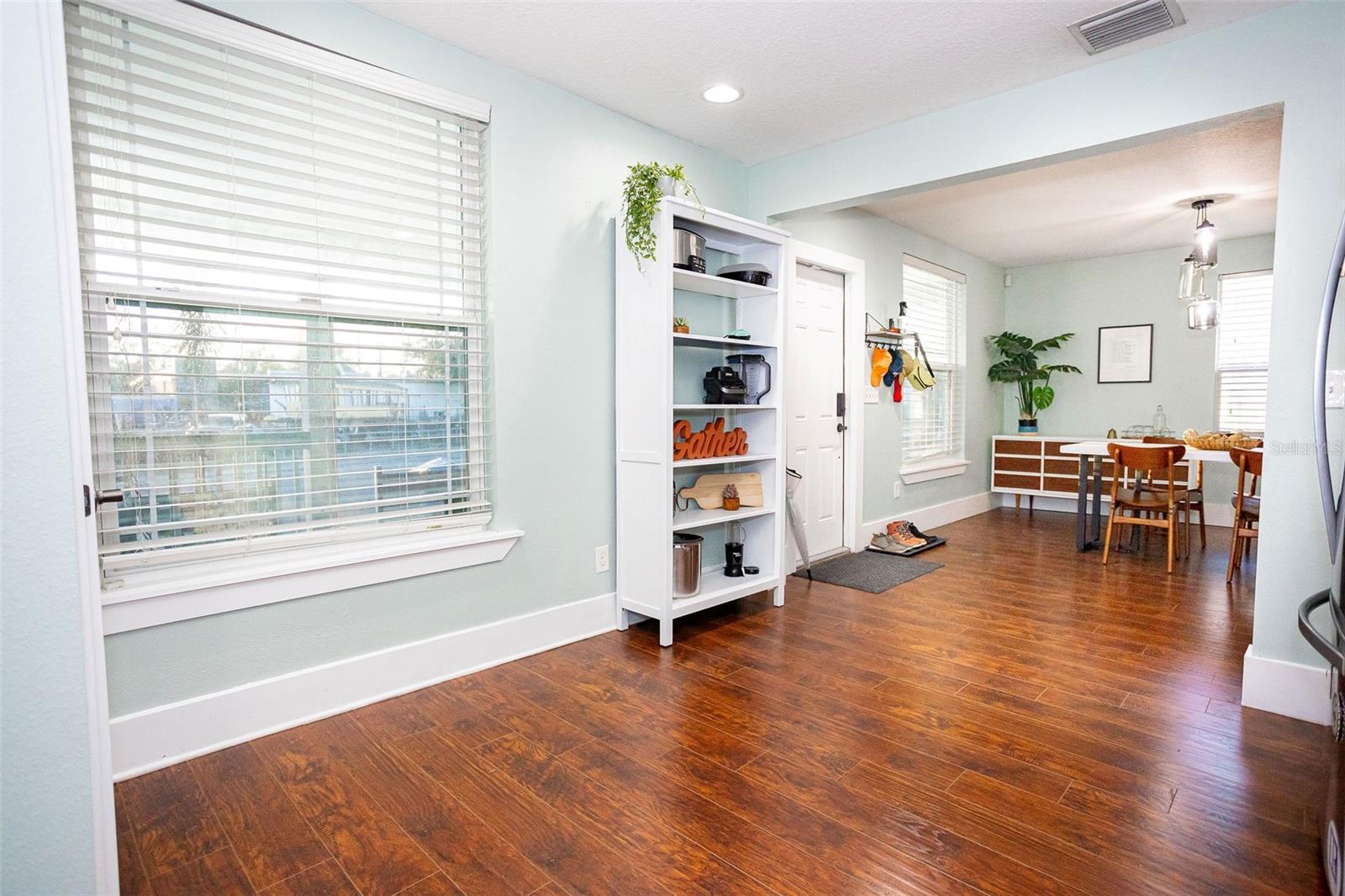 ARLINGTON HEIGHTS - Residential