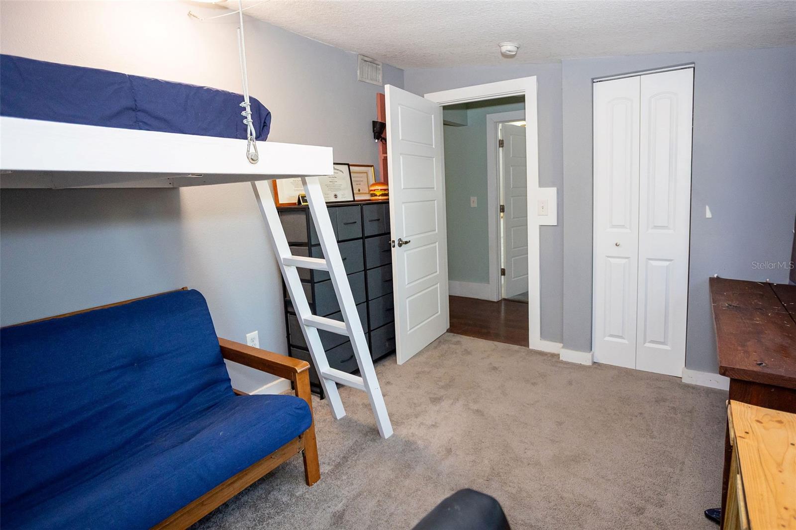 ARLINGTON HEIGHTS - Residential