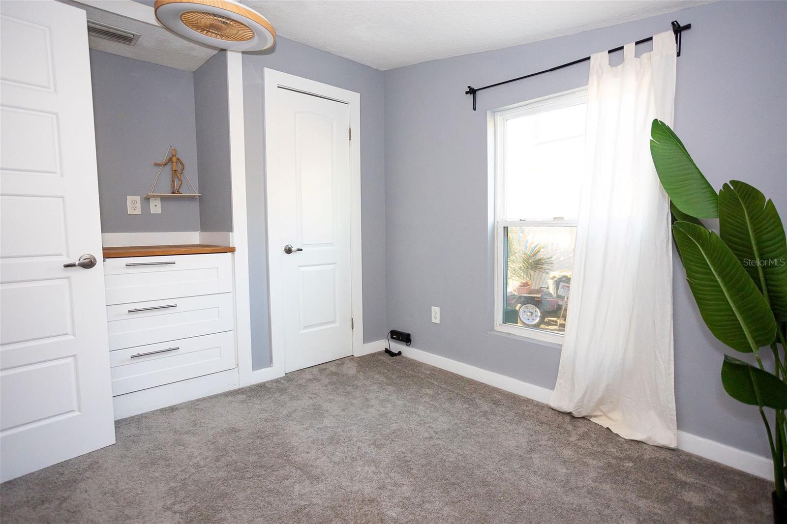 ARLINGTON HEIGHTS - Residential