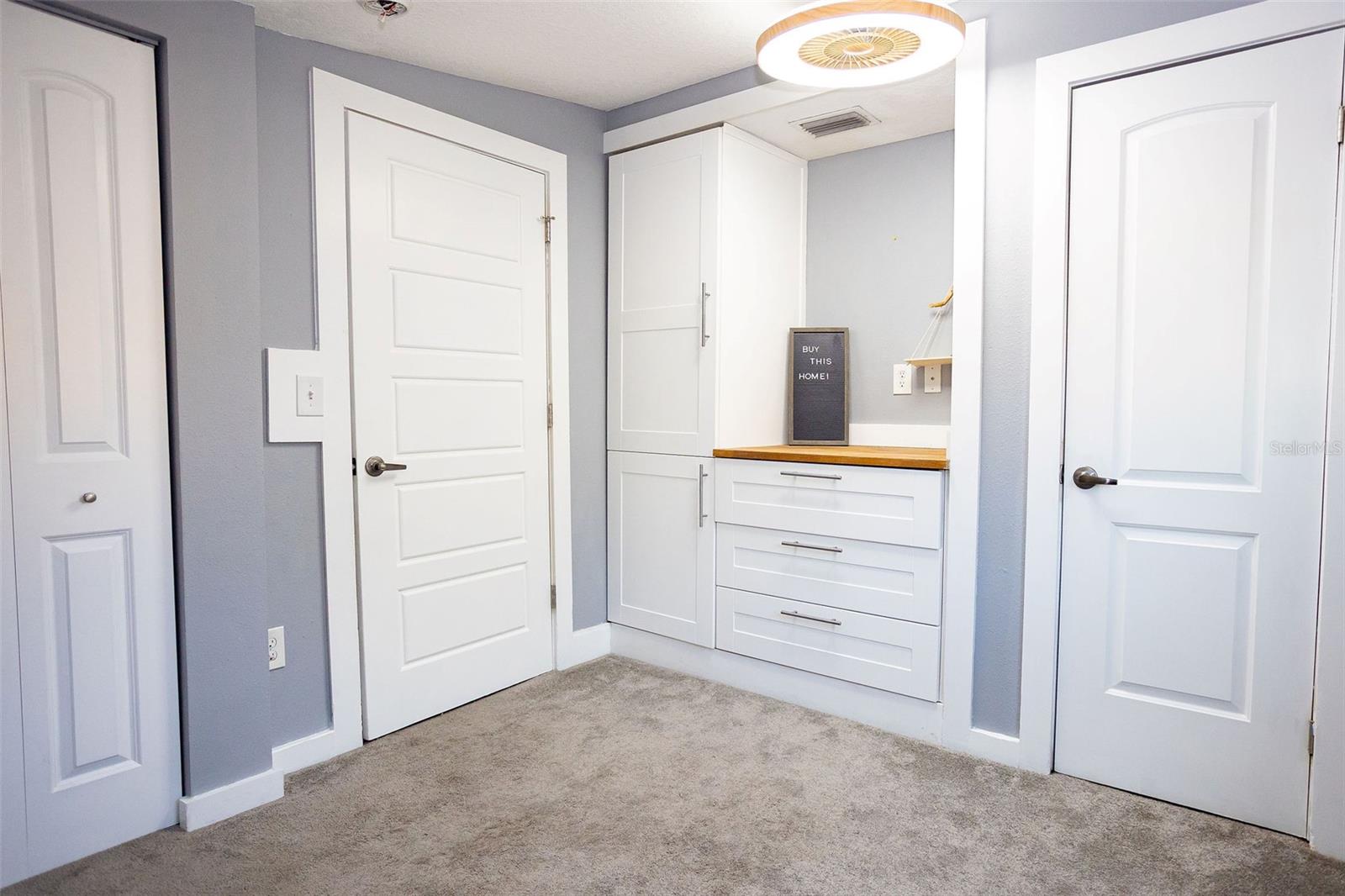 ARLINGTON HEIGHTS - Residential