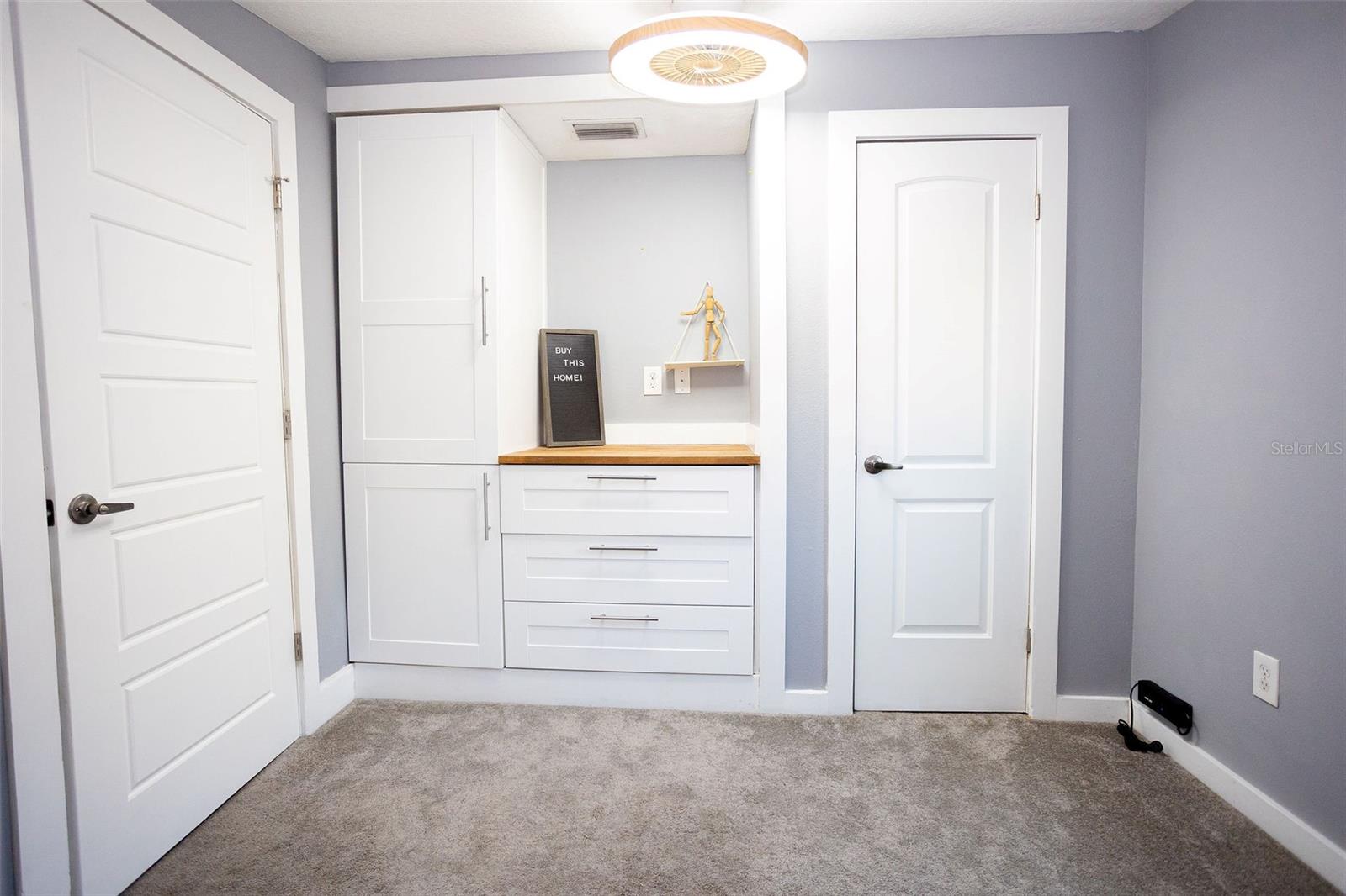 ARLINGTON HEIGHTS - Residential