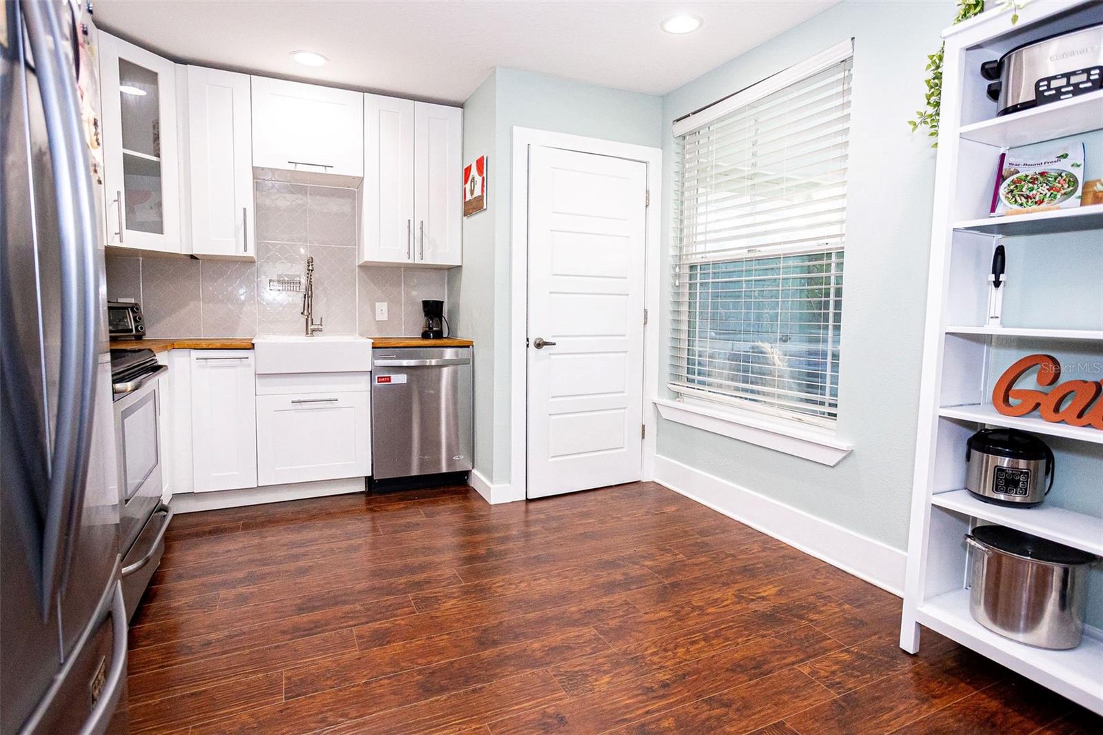 ARLINGTON HEIGHTS - Residential