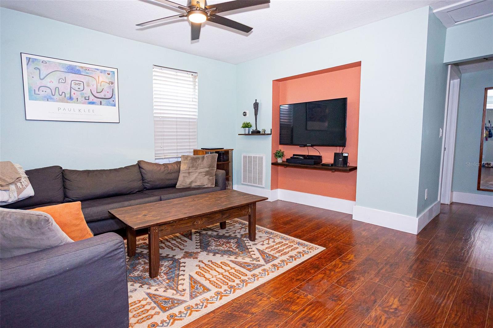 ARLINGTON HEIGHTS - Residential