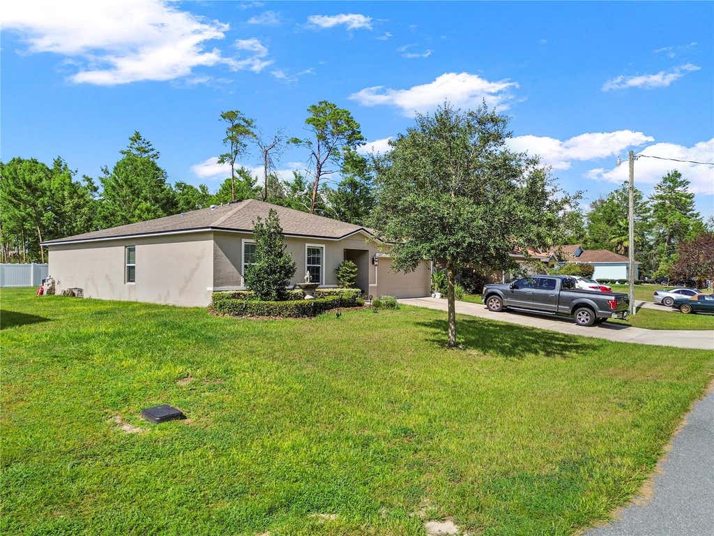 Photo of 3697 SW 128th Place, Ocala, FL 34473 (MLS # OM726707)