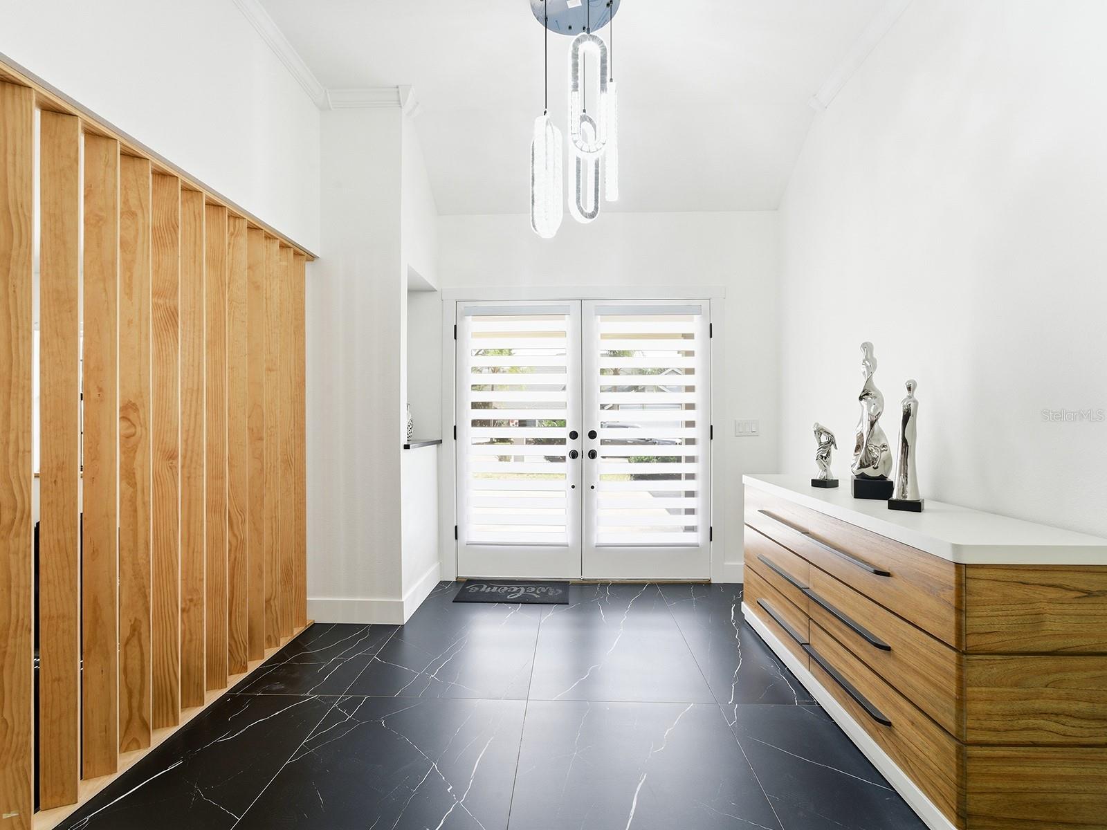 BARRINGTON OAKS EAST - Residential