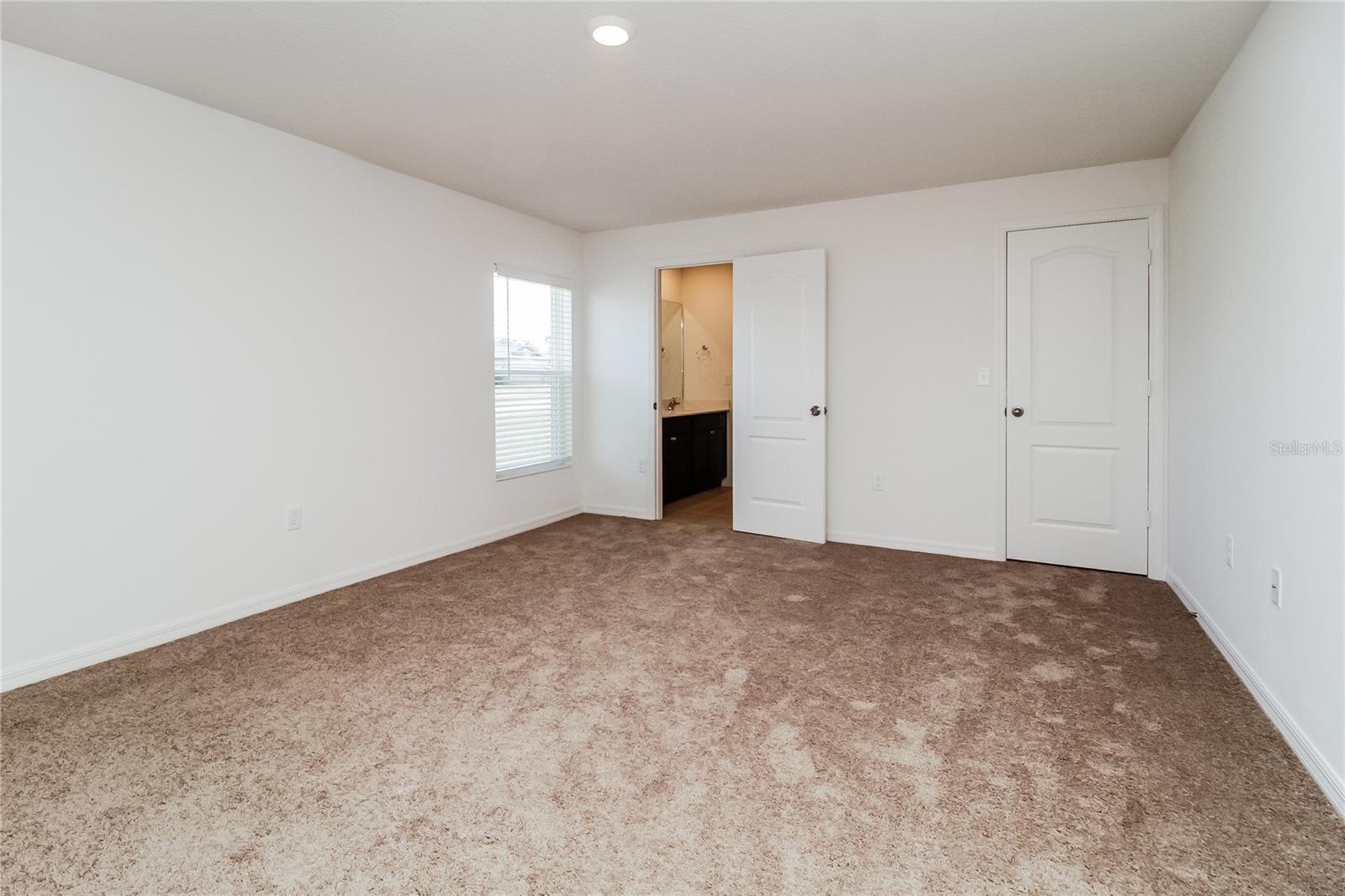 MEADOW RDG/GRAND ISLAND PH 2 - Residential Lease