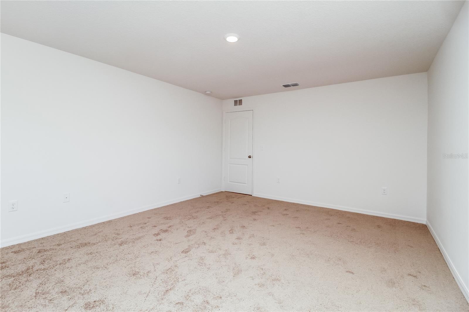 MEADOW RDG/GRAND ISLAND PH 2 - Residential Lease