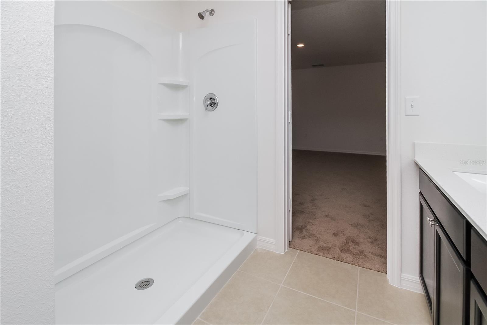 MEADOW RDG/GRAND ISLAND PH 2 - Residential Lease