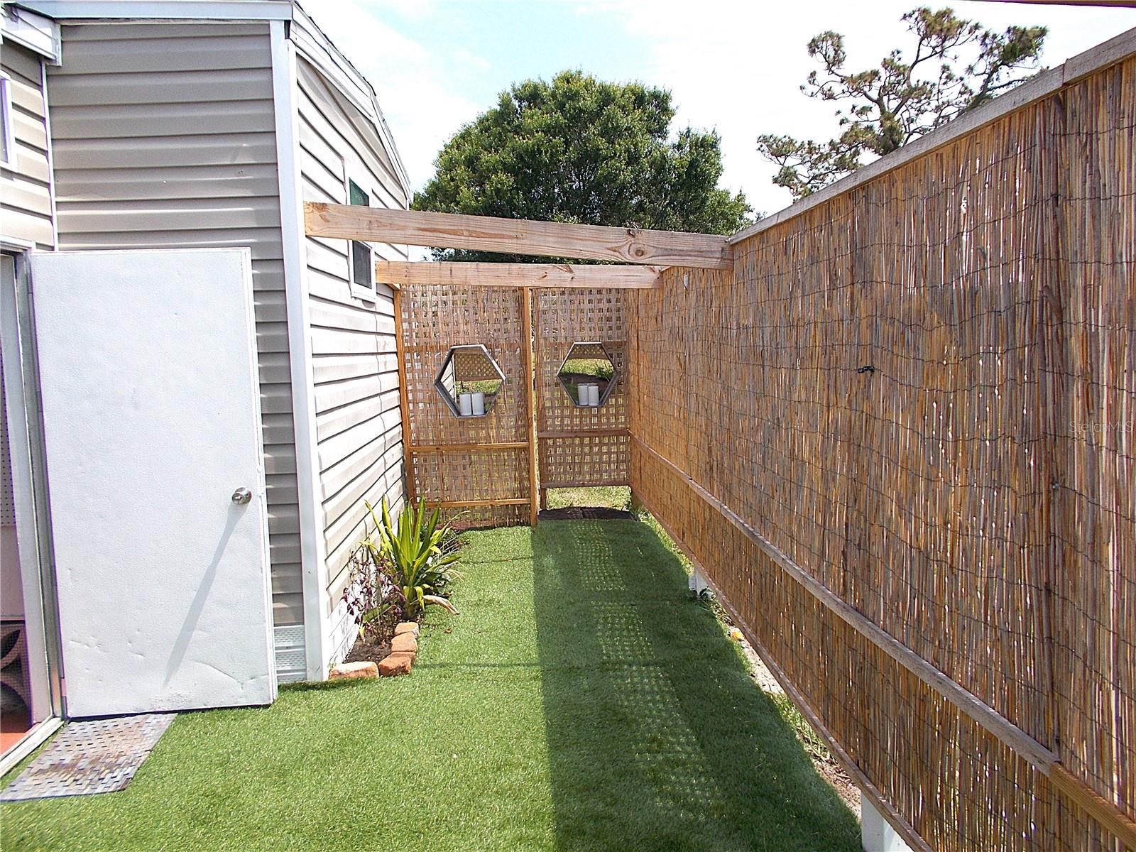 SANDALWOOD PARK - Residential