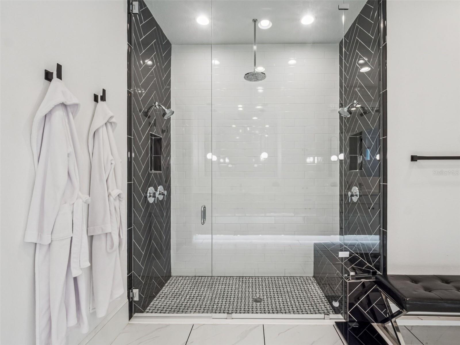 LATHAM PARK SOUTH - Residential